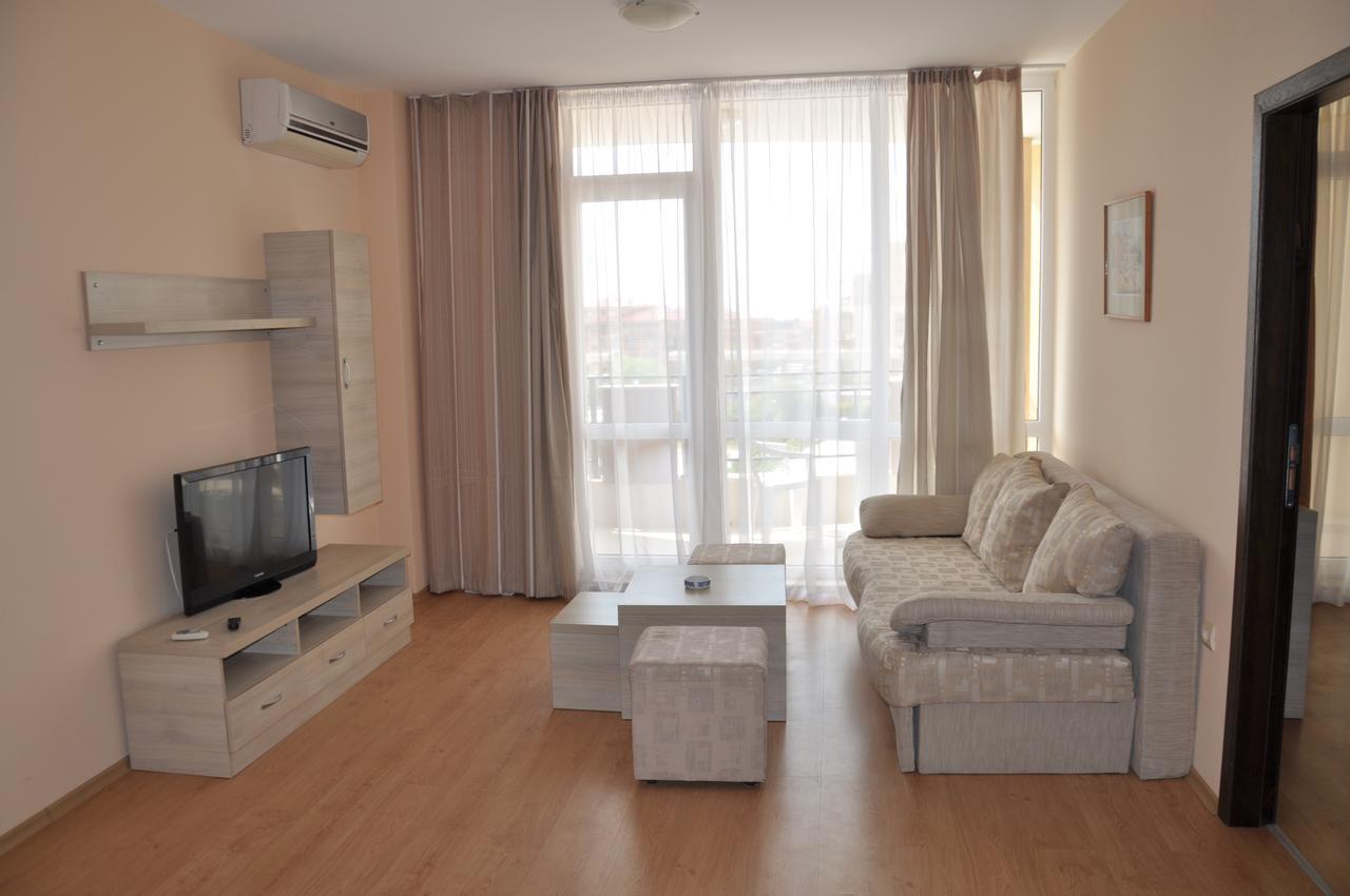 Luxor Apartments Pomorie Exterior foto